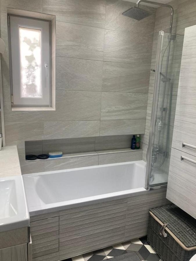فيلا Peasholm Luxury House سكرابورو المظهر الخارجي الصورة